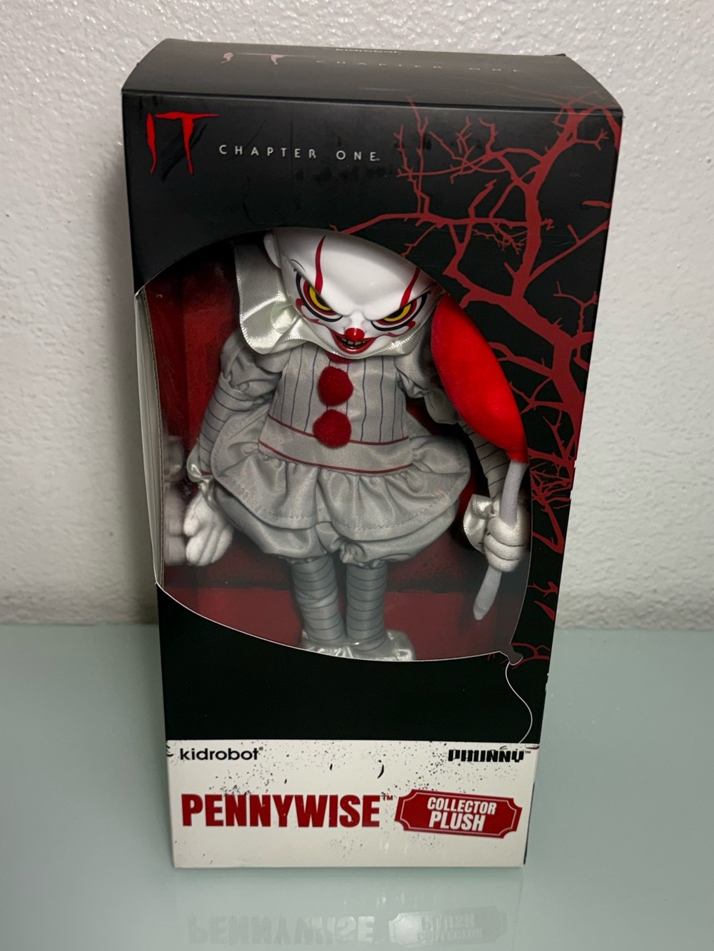 Kidrobot IT Chapter One Pennywise 11" Vinyl Face Collector Plush Boxed